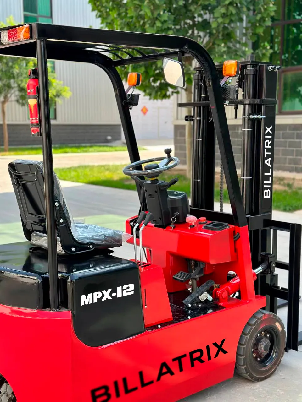 BILLATRIX MPX-12 Вилочный электрический погрузчик, грузоподъемность 1200 кг, 2.5 метра