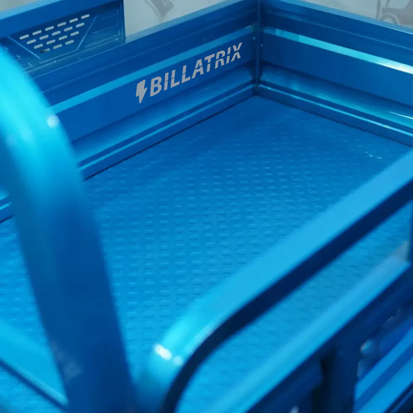 BILLATRIX TRC1500K, электрический трицикл, грузоподъемность 1000кг, с гидробортом